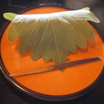 萬御菓子誂處 樫舎 - かしわもち