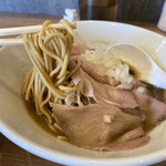 Niboshi Ramen Kogarasumaru - 煮干そば　￥850
                        チャーシュー増し  ￥250
                        
                        麺リフトアップ