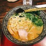 麺富 天洋 - みそワカメラーメン（ニンニクちょい）