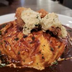 オストレア oysterbar&restaurant  - 牡蠣のオムライス　カキフライのせ　デミグラスソース