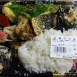 伊勢　まるい本店 - がっつりのオカズ
