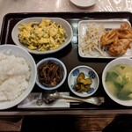 Efu - 豚肉玉子と高菜炒め＆鶏の唐揚げ（890円）