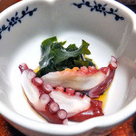 Aduma Ya Ryokan - 夕食「新ワカメとタコの酢の物」