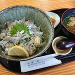 和食 南 - アジどんぶり  950円