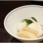 鳥田中 - お新香盛り合わせ