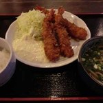 12768078 - エビフライ定食