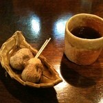 たねや日牟禮茶屋 - 日牟禮餅とお茶