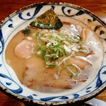 ジャクソンズ - 「魚介とんこつラーメン&くん玉トッピング」850円