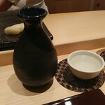 Sushi Hanaoka - 冷酒の図