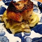 肴町 匙 - 鱸のポワレ 春キャベツ