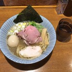 寿製麺 よしかわ - 一番搾りの煮干そば(特製)1,010円♪