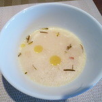 オステリア イニッツィオ - 新じゃがのスープ