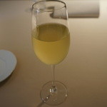 フォリオリーナ・デッラ・ポルタ・フォルトゥーナ - 食前酒（シェリーにリモンチェッロにカデルボスコのフランチャコルタ）