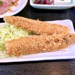 十八番 - 牛タタキとイワシフライ定食。¥850。