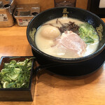 博多風龍 - お得とんこつラーメン