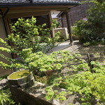 魚菜料理 縄屋 - 御庭