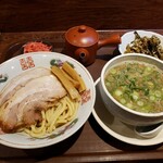 博多とんこつ 天神旗 - 