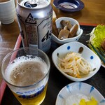 おかずや - 唐揚げ定食のご飯と味噌汁抜+スーパードライ350缶@税込1000円