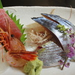 樽見 - 刺身の盛合わせ（小、１６８０円）