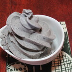 茶房虹の村陶苑 - ソフトクリーム　黒ごま