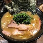 家系ラーメン クックら - ラーメン (720円)