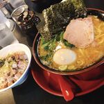 横浜家系ラーメン 山崎家 - 