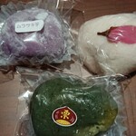 大国屋 - むらさき芋・桜餅・よもぎ餅の栗入り