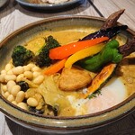 Rojiura Curry SAMURAI.  - ひき肉温玉納豆と野菜