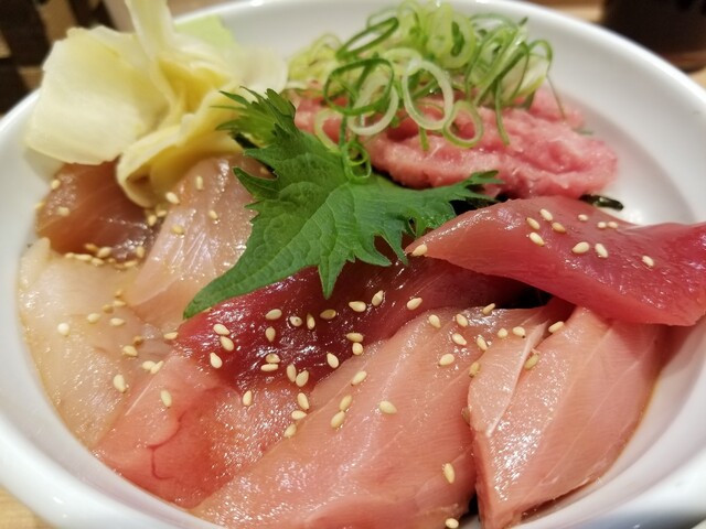 三﨑市場 横浜ジョイナス店 横浜 海鮮丼 食べログ