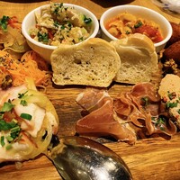 マヌエル タスカ ド ターリョ 丸の内店 - 