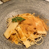 リストランテ･ヒロ チェントロ 丸ビル店 - パスタ。竹の子と、何か。