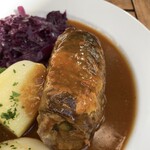 Wenzel Prager Bierstuben - Rinderroulade(アップ)♪