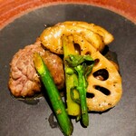 熱香森 - 牛肉と根野菜の黒胡椒炒め