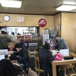 食堂 田舎家 - 店内