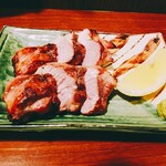 鳥屋 花 - 地鶏ふくらはぎ炭焼き