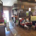 えみーる - 店内