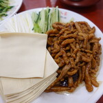 Dong Bei Ren Jia - 細切り豚肉のなんやろ