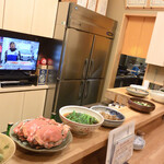 千代娘 - カウンターにズラリと並ぶおばんざい