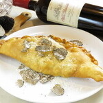 Fried calzone with truffle pancetta