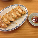 味山 - 餃子。490円。