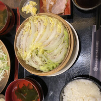 豚しゃぶ せいろ蒸し 豚匠 なんば邸 - 