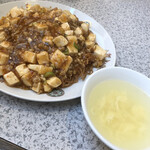 まんみ - 麻婆焼きそば¥850  サービスのタマゴスープ