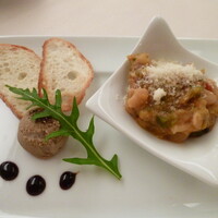 イタリア料理 Trattoria Mezzanino - 鶏白レバーのパテとチリメンキャベツと白いんげん豆のリボリータ