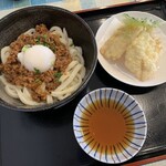 Minowa - ピリ辛そぼろうどん、とり天【2020.3】