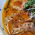 ラーメン四天王 - とんこつ赤味噌チャーシュー+玉子③