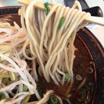 好来ラーメン - 麺は中太麺