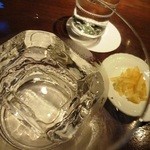 Bar la Hulotte - グラスに合わせた四角い氷