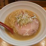 らぁ麺 まる月 - らぁ麺　680円