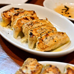 餃子バル 餃子の花里 - 