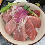 みなと市場 小松鮪専門店 - 